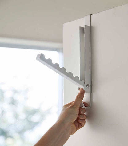 Space-Saving Over-the-Door Hooks – Instant Storage Without Drilling