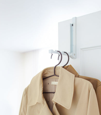 Space-Saving Over-the-Door Hooks – Instant Storage Without Drilling